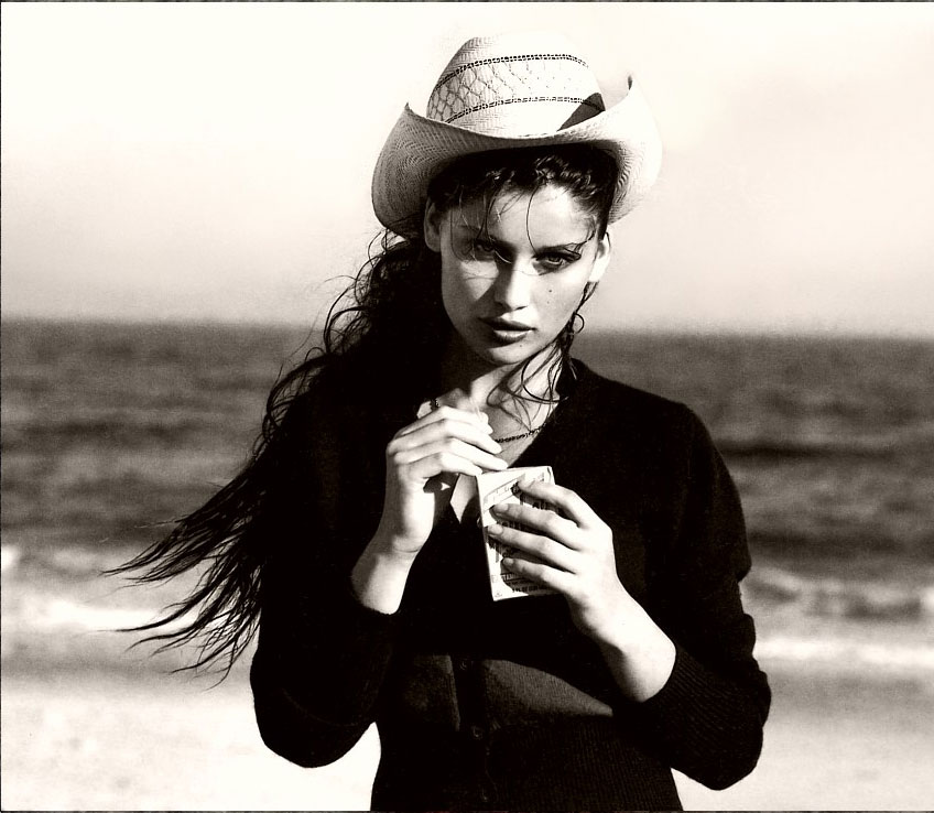  Laetitia Casta picture and a part of a letter to Laetitia Casta: Other places to look at it. Other ways to see it.